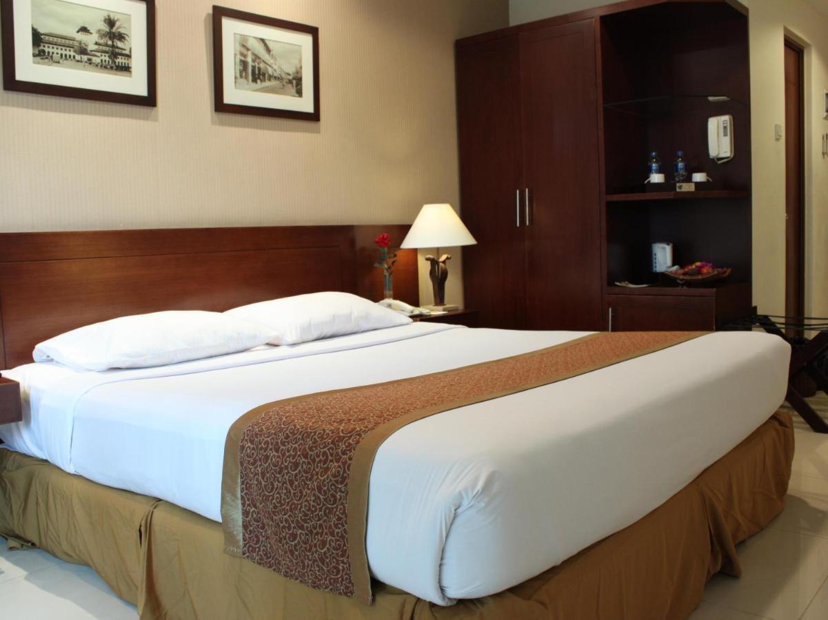 קהיר Heru Pyramids View Hotel מראה חיצוני תמונה