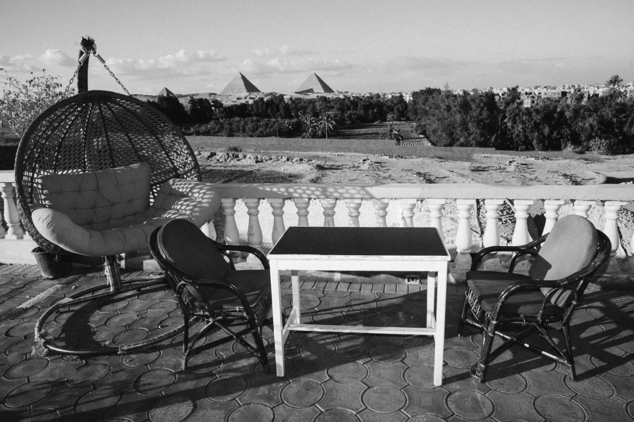 קהיר Heru Pyramids View Hotel מראה חיצוני תמונה
