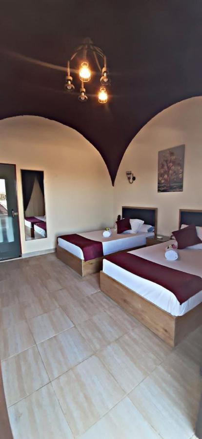קהיר Heru Pyramids View Hotel מראה חיצוני תמונה